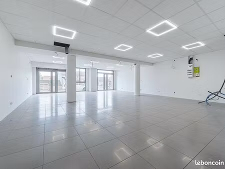 local commercial hyper centre caraman 130m2