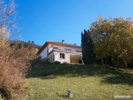 maison 6 pièces 119 m²