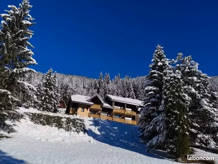 2 pieces- 24 m2 - la chèvrerie