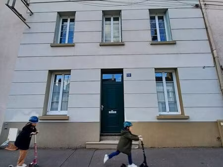 maison - 6 pièces - 196m²