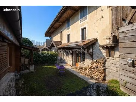 ferme 4 pièces 100 m²