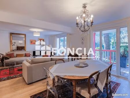 magnifique 3 pieces - terrasse et jardin privatif - tout a pieds - garage + parking