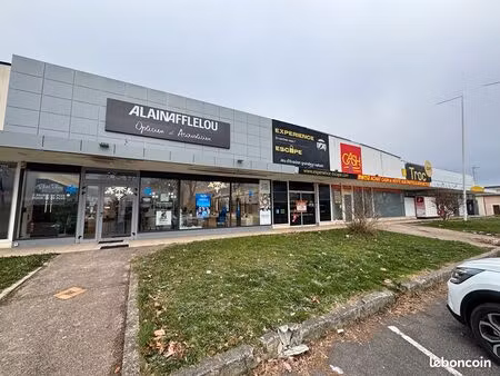 local commercial 143 m² plaisance du touch