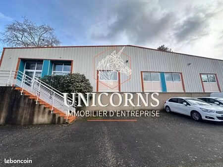 local industriel 700 m²