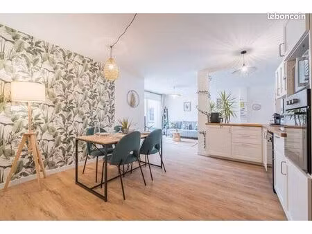 appartement t3 terrasse 18m2 (rénové) - 69m² - sud bonnefoy - proche gare et métro