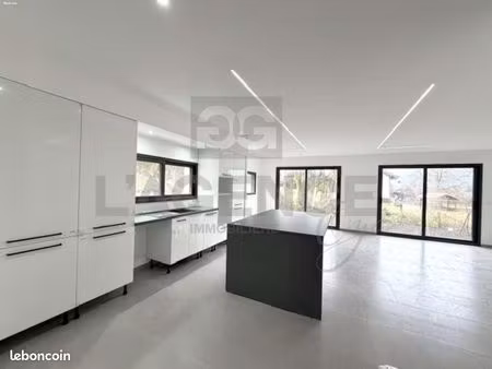 maison 5 pièces 115 m²