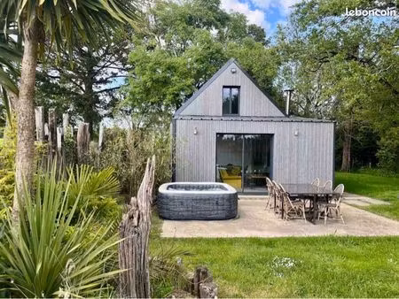 maison meublé 2 chambres jardin clôturé terrasse