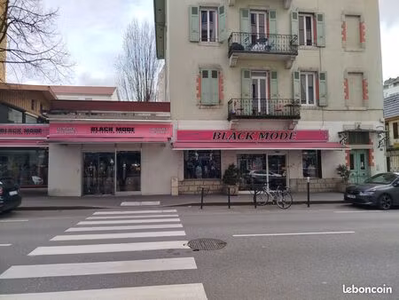 local 294 m² annecy