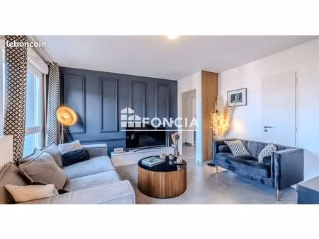 t3 en attique avec vue panoramique