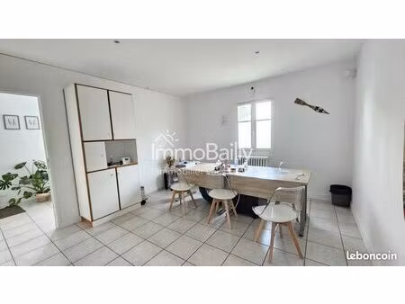 local 78 m² léognan