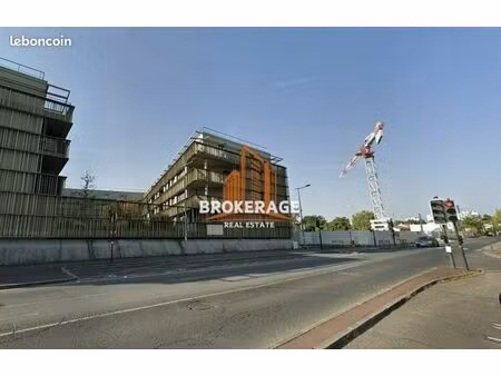 local commercial 298 m²