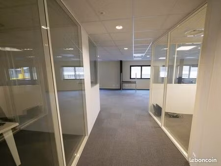 bureaux 447 m² annecy
