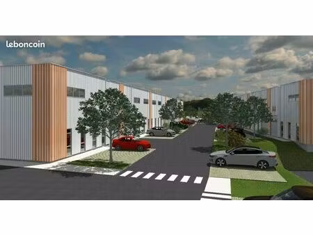 local 180 m² treillieres