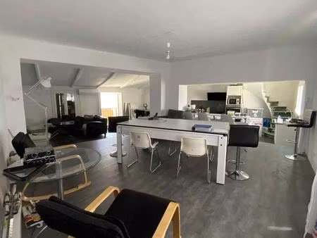 maison de village avec garage et terrasse