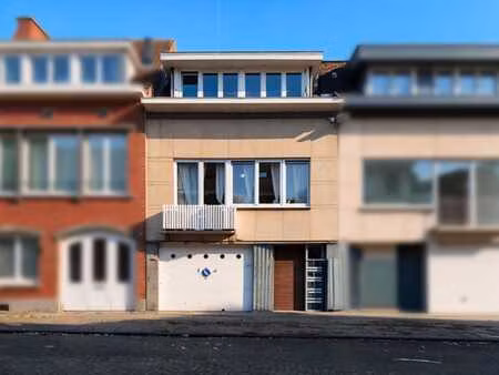 ganshoren : maison 2 chambres plus bureau et avec jardin