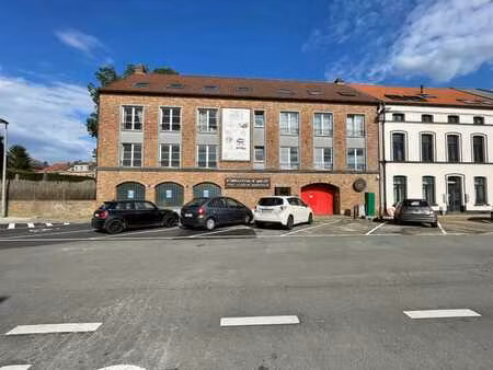 +++ signature de bail en cours +++ rez-de-chaussée commercia