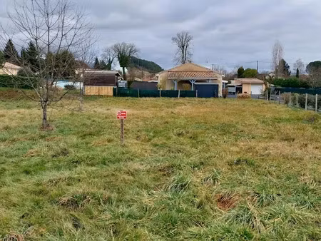 vente terrain 800 m² à neuvic (24190)  24 000 €