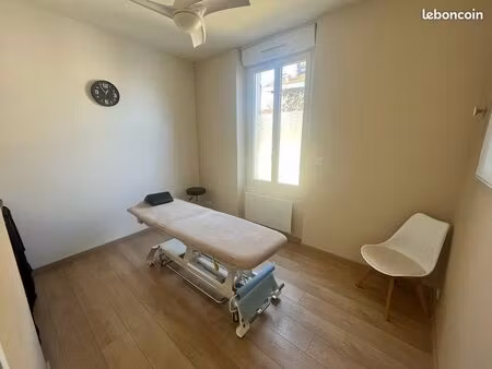 location local professionnel 34m2