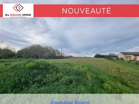 terrain constructible 2357 m² à st aubin de lanquais