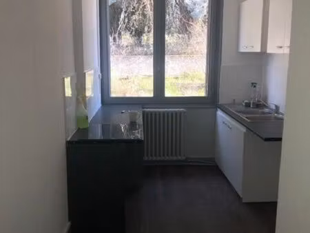 appartement t2 avec terrasse et parking – 41 m²