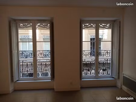 t1 non meublé - rue de la république (13002)