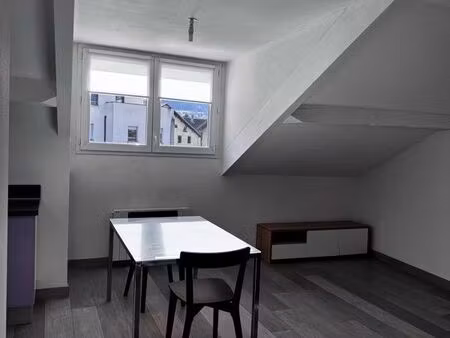 t2 au calme bien situé