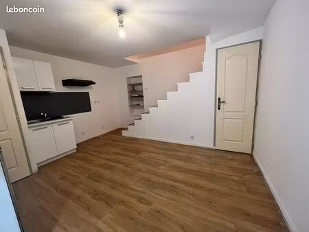 location maison village