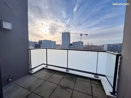 studio 1 pièce 29 m²