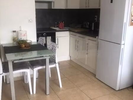 appartement type 2 à gaillard (cours de la république : en face de la mairie)