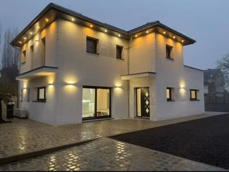 maison d'exception 3 chambres  jardin