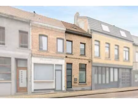 maison familiale avec jardin à sint-niklaas