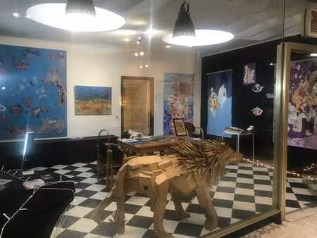 locaux commerciaux à 2 min de la grand place