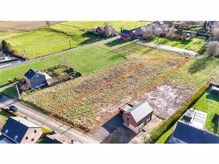 magnfique terrain à bâtir de +/- 2000m²!