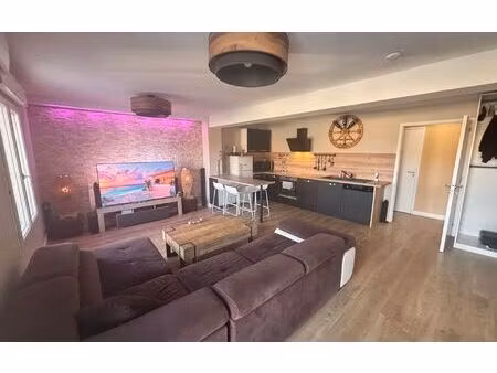 location appartement  m² t-3 à candillargues  950 €