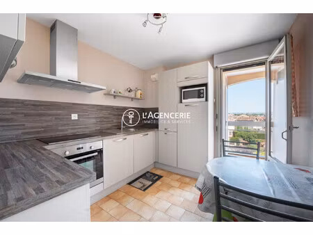 appartement meublé duplex avec parking