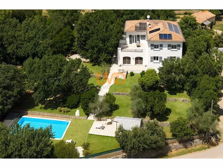 saint maximin: maison 286m2 sur 5000m2 - 6 voire 7 chambres