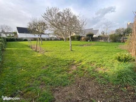 terrain 599 m² treveneuc