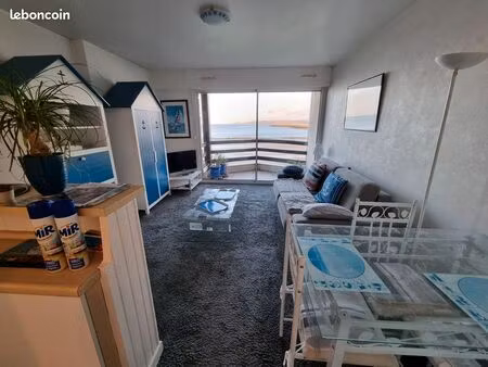 a louer studio meublé face mer