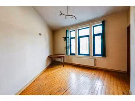 immeuble de bureau à vendre à jumet