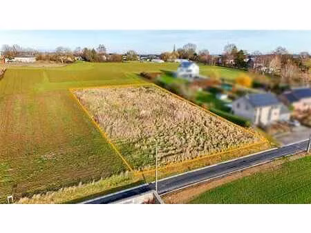 superbe terrain à bâtir de +/- 2944 m² !