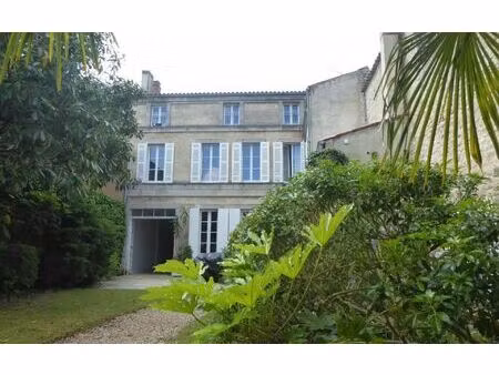 maison tonnay-charente 216 m² t-8 à vendre  514 500 €