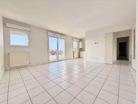 location appartement 3 pièces à nantes (44000) : à louer 3 pièces / 62m² nantes