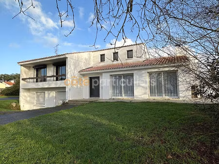 soullans -- maison t6 -- 172 m² habitables -- maison d'architecte -- grand volume