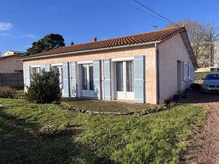 vente maison à thouars (79100) : à vendre / 92m² thouars