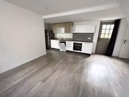 location appartement 2 pièces à nantes saint-felix (44000) : à louer 2 pièces / 36m² nante