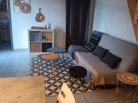 studio meuble avec jardinet