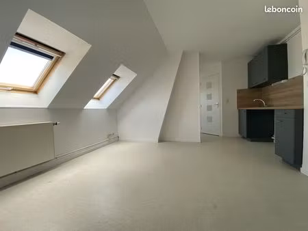 studio 1 pièce 32 m²
