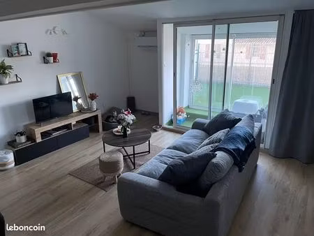 t3 terrasse au centre village