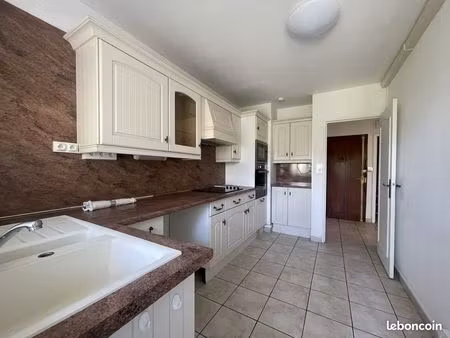 inconnu 80111 m² aix-en-provence