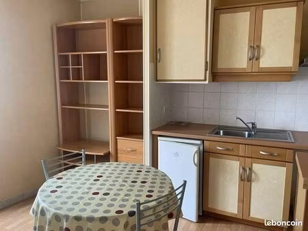 t2 meublé plein centre ville